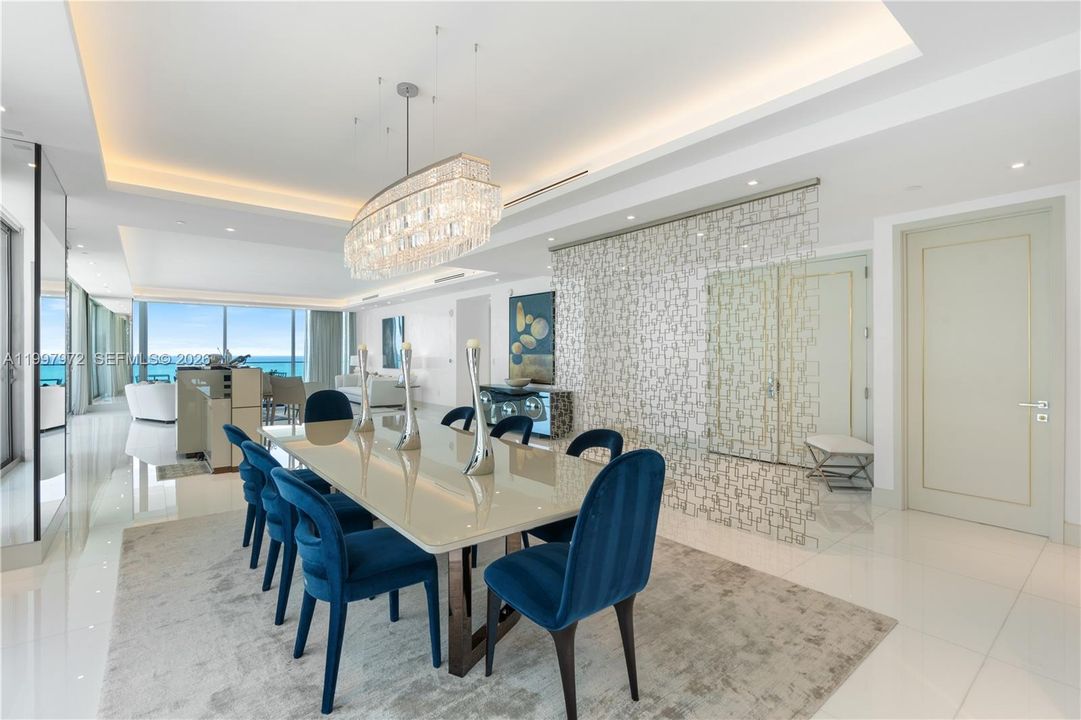 В аренду: $60,000 (3 спален, 4 ванн, 4185 Квадратных фут)