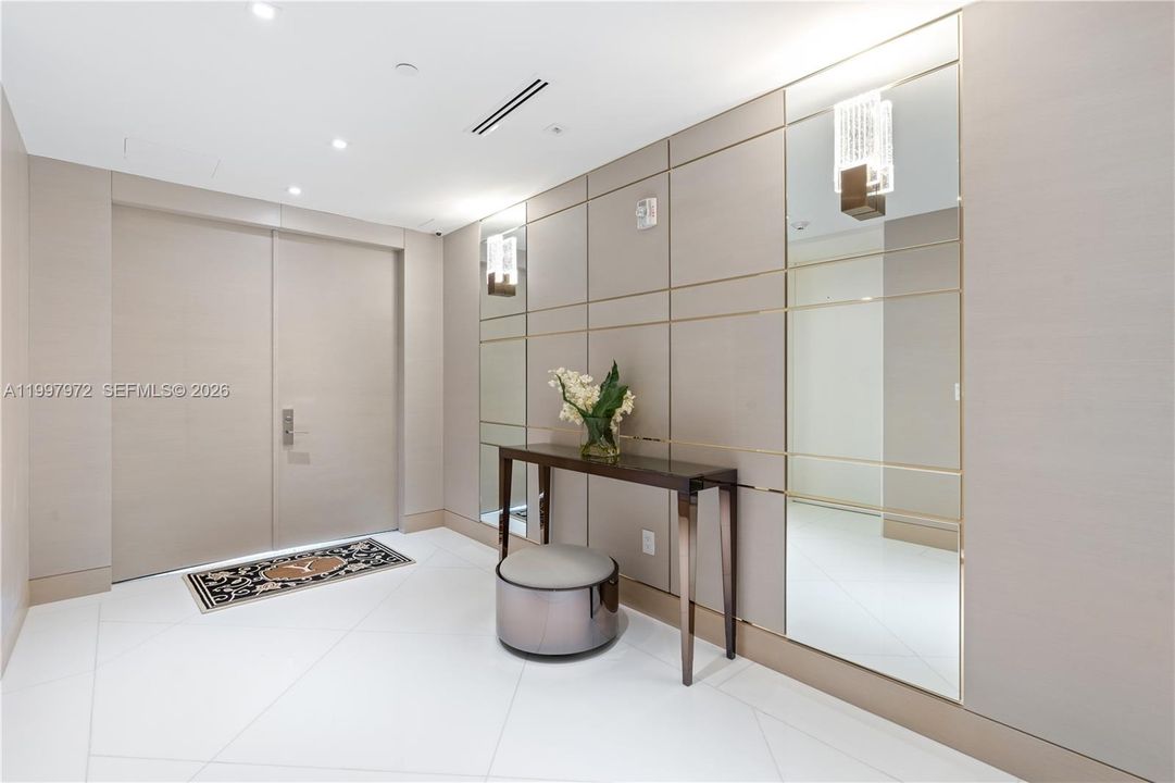 В аренду: $60,000 (3 спален, 4 ванн, 4185 Квадратных фут)