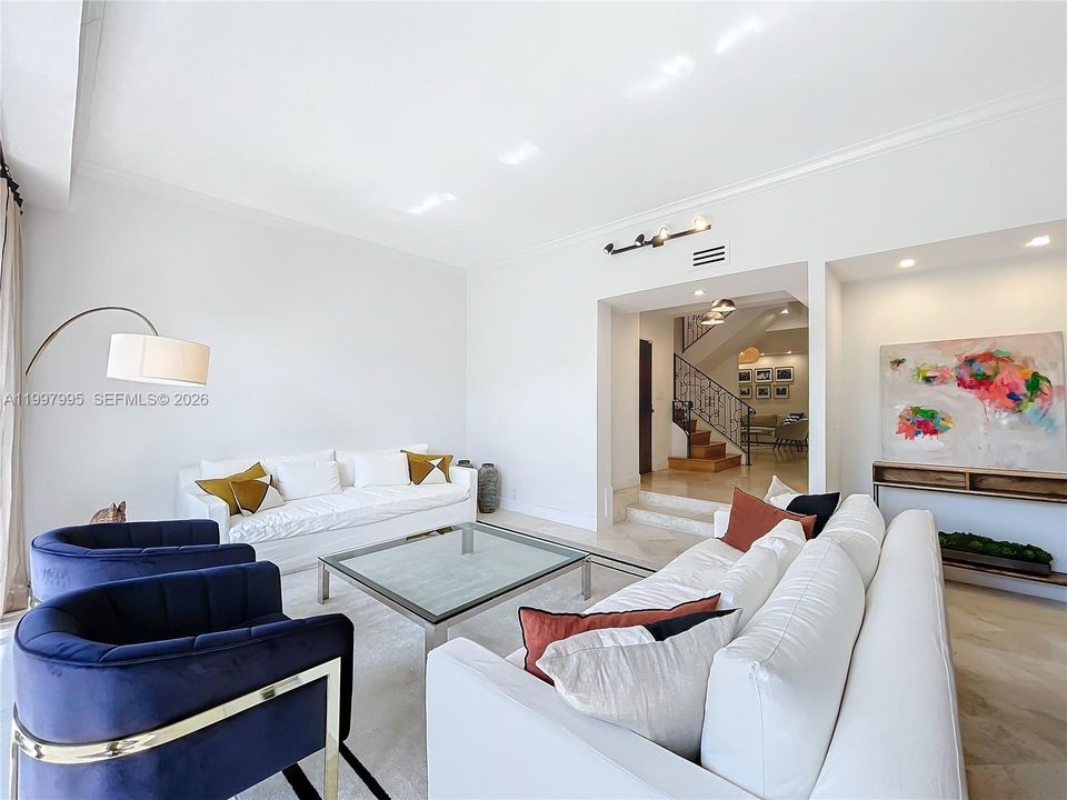 For Sale: $3,000,000 (3 beds, 2 baths, 2604 Square Feet)