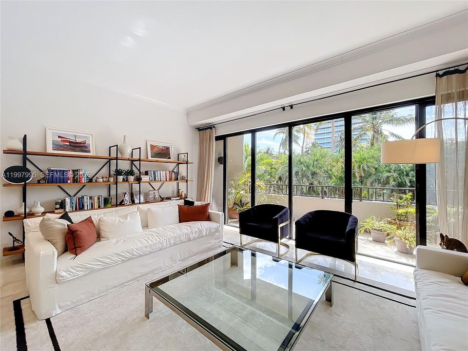 For Sale: $3,000,000 (3 beds, 2 baths, 2604 Square Feet)