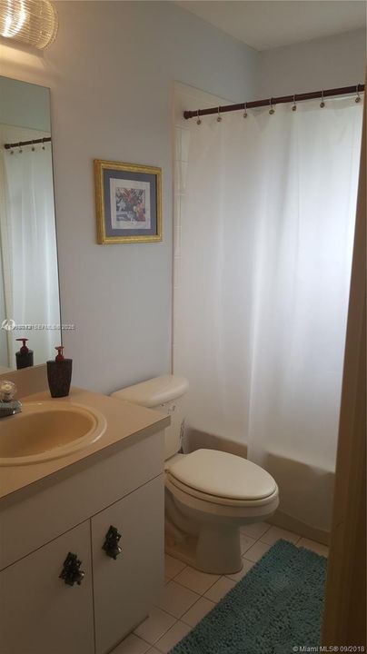 En Renta: $1,599 (1 camas, 1 baños, 1819 Pies cuadrados)