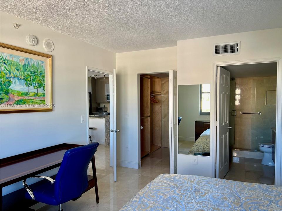 В аренду: $3,500 (2 спален, 2 ванн, 1075 Квадратных фут)