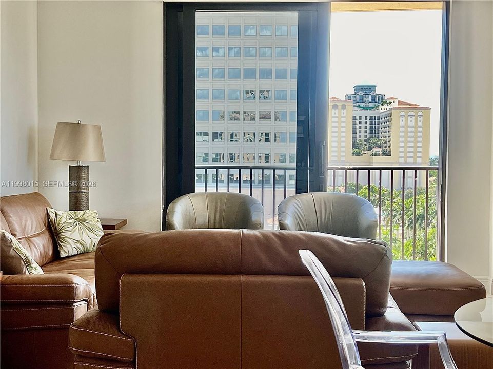В аренду: $3,500 (2 спален, 2 ванн, 1075 Квадратных фут)