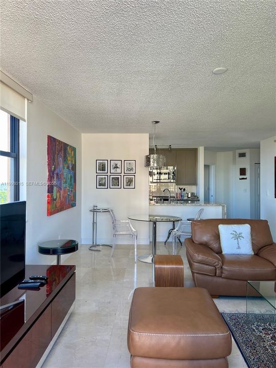 В аренду: $3,500 (2 спален, 2 ванн, 1075 Квадратных фут)