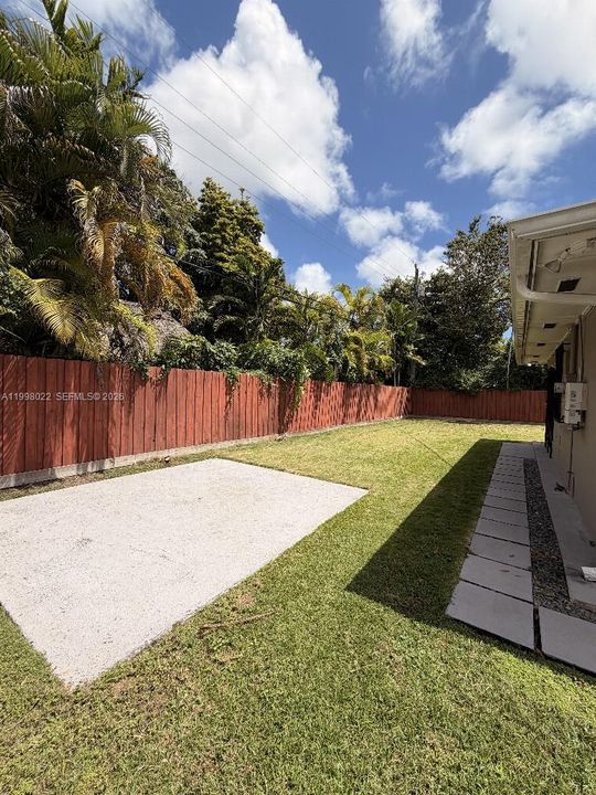 Active With Contract: $859,000 (4 beds, 3 baths, 1852 Square Feet)