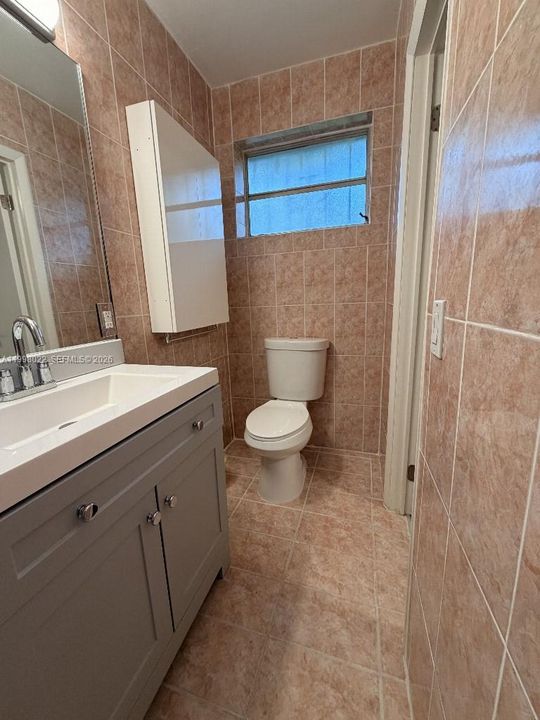 Active With Contract: $859,000 (4 beds, 3 baths, 1852 Square Feet)