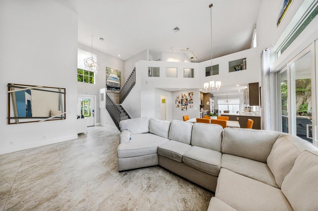 3630 Dunes Vista Dr-Pompano Beach, Valen