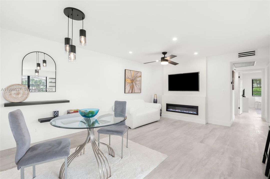 En Venta: $245,000 (2 camas, 1 baños, 840 Pies cuadrados)