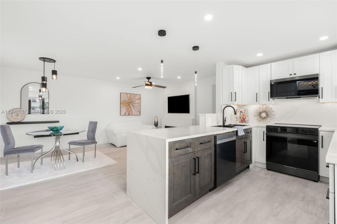 En Venta: $245,000 (2 camas, 1 baños, 840 Pies cuadrados)