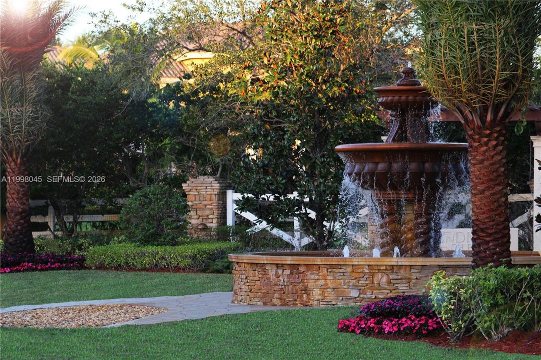 En Venta: $7,500,000 (5.00 acres)