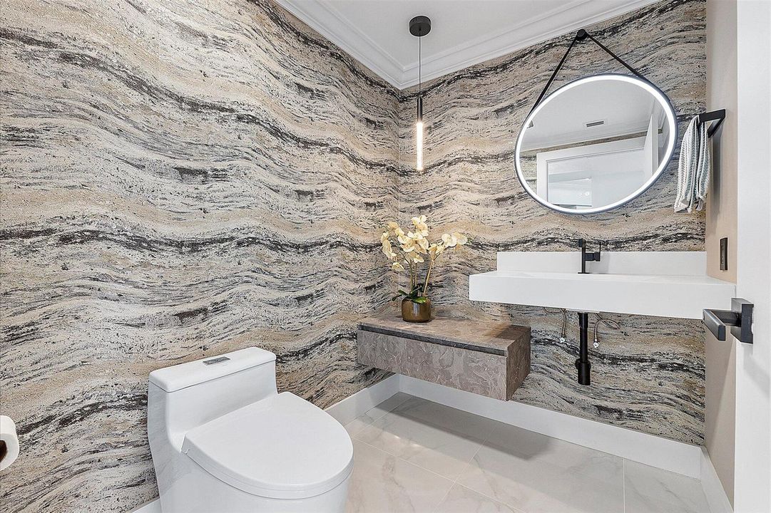 082-3100 N Ocean Blvd u601_027