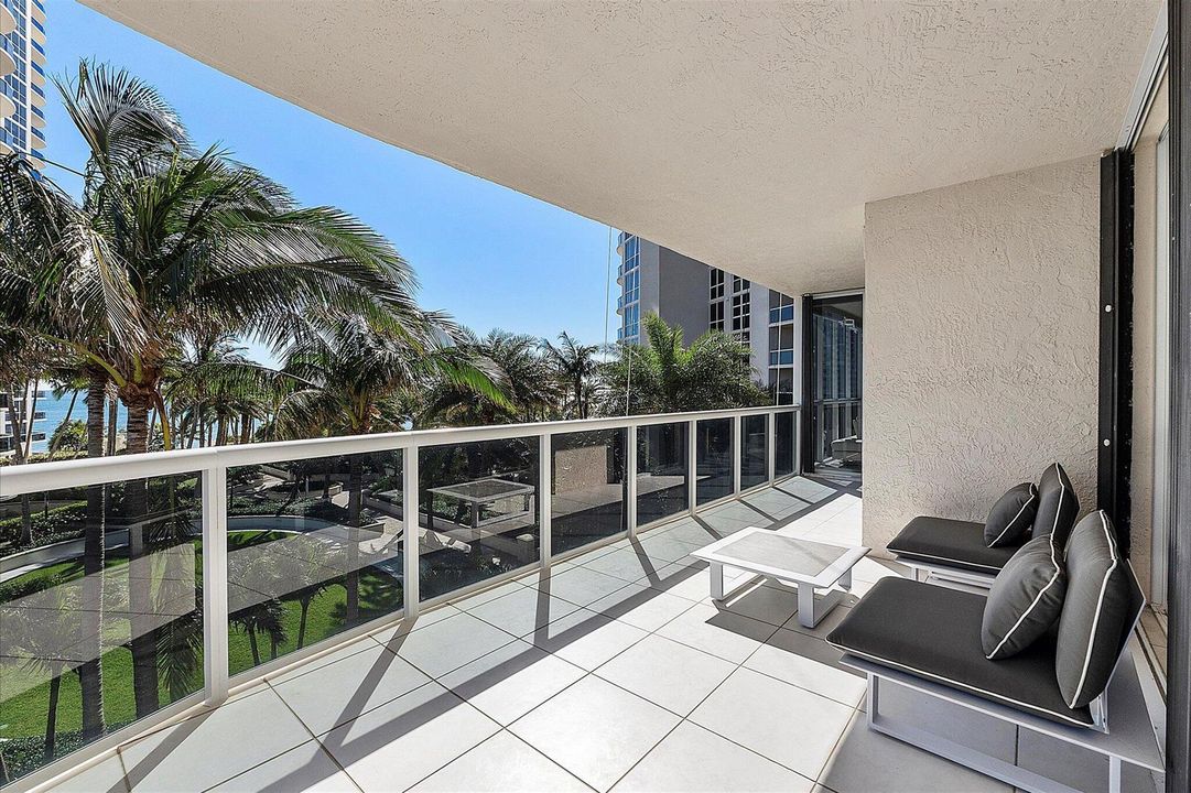 065-3100 N Ocean Blvd u601_041