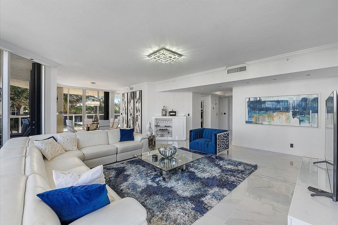 039-3100 N Ocean Blvd u601_046