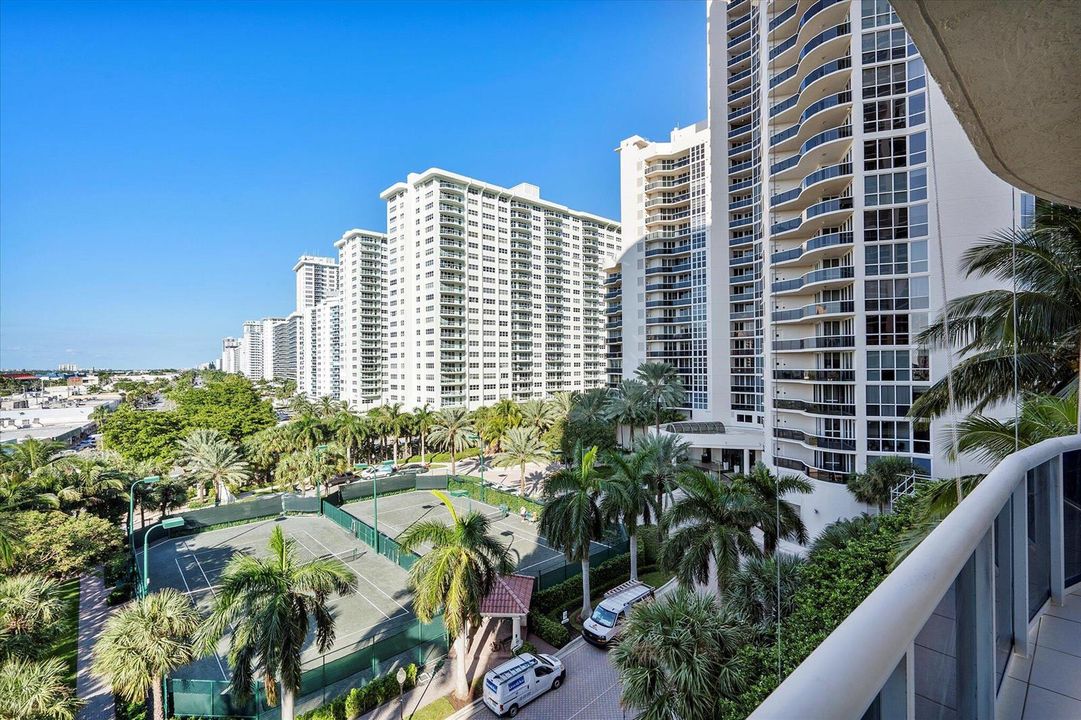 011-11-3100 N Ocean Blvd_04
