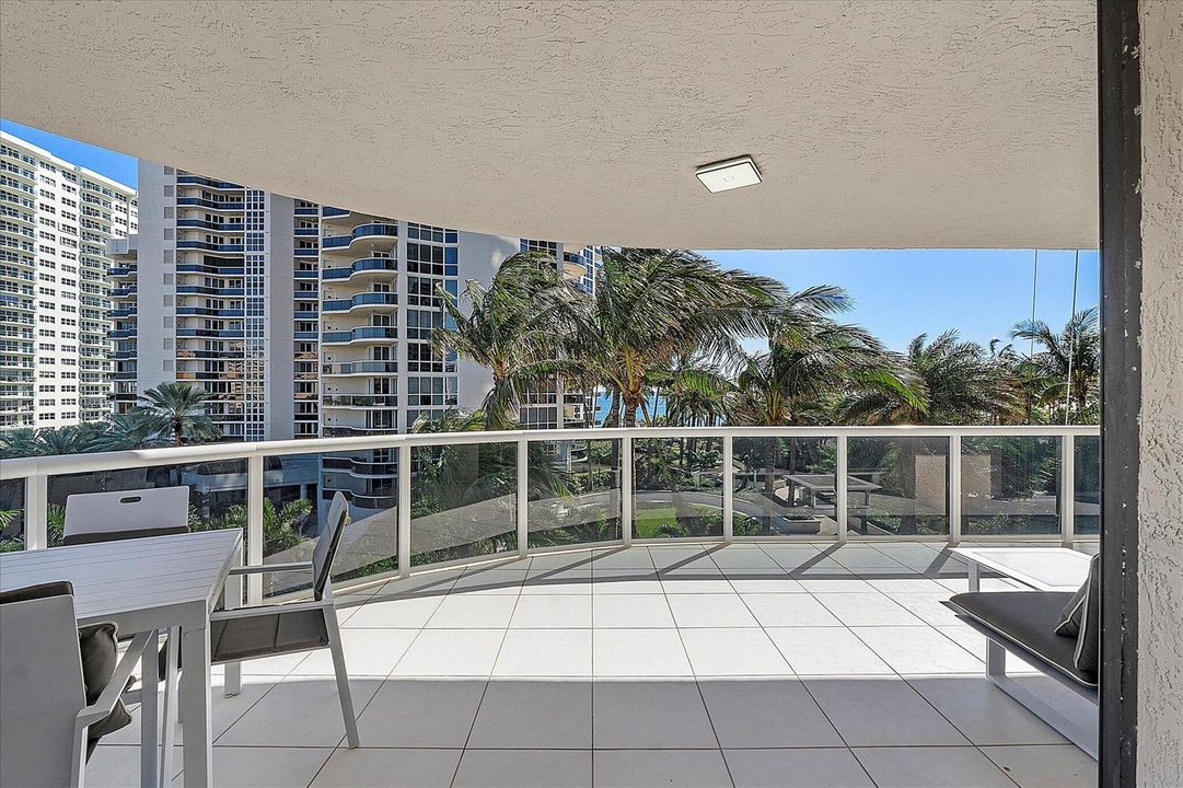 077-3100 N Ocean Blvd u601_038