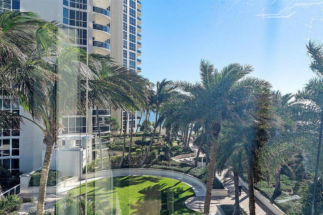 062-3100 N Ocean Blvd u601_007