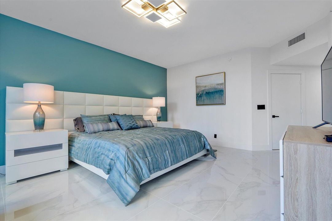 022-22-3100 N Ocean Blvd_08