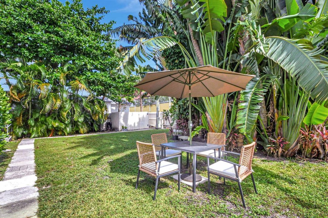 30-web-or-mls-Apartment (30)