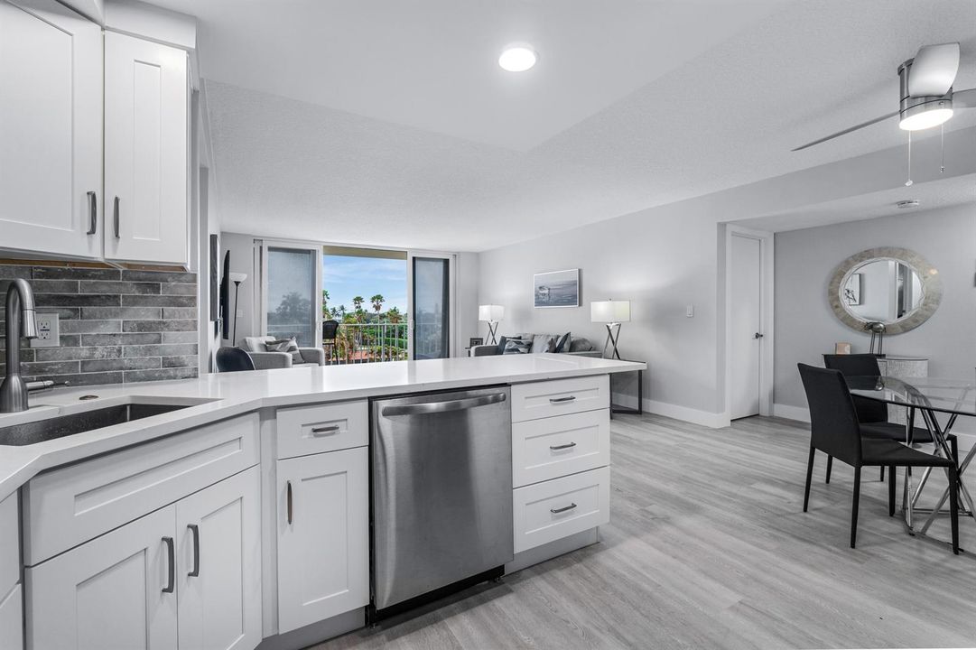 008-630OceanDrive-410-JunoBeach-FL-33408