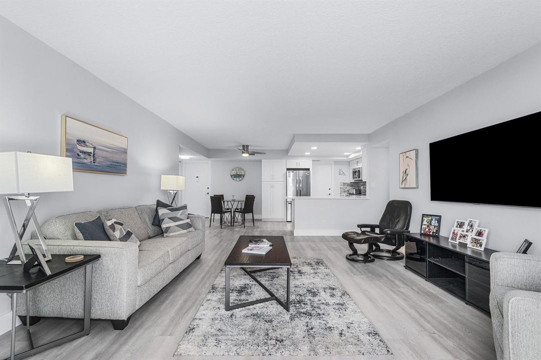 011-630OceanDrive-410-JunoBeach-FL-33408