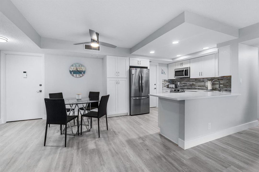 005-630OceanDrive-410-JunoBeach-FL-33408
