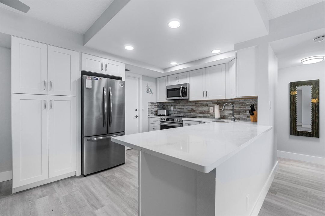 006-630OceanDrive-410-JunoBeach-FL-33408