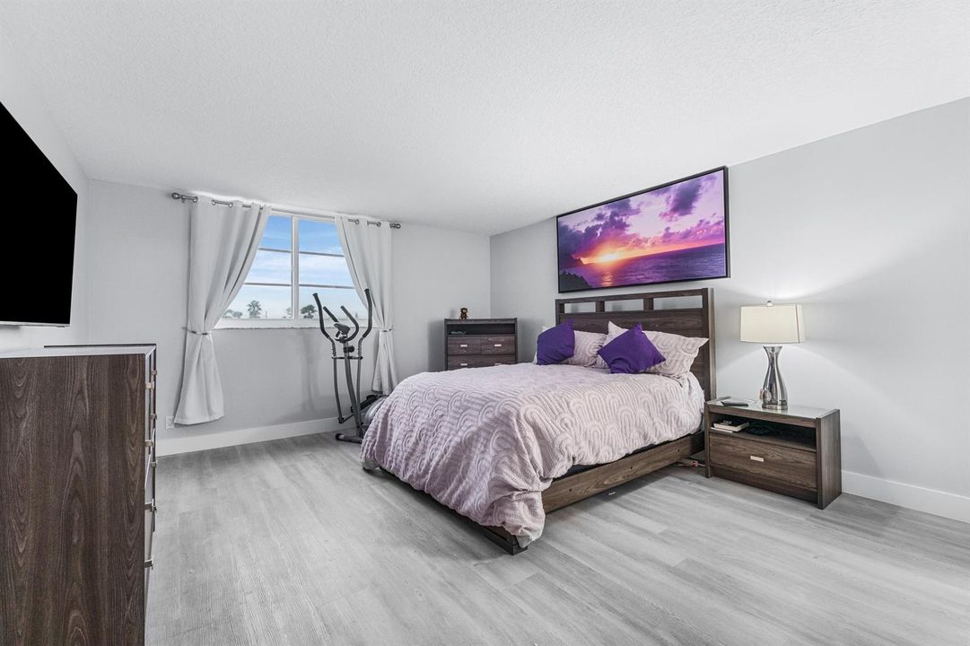 014-630OceanDrive-410-JunoBeach-FL-33408