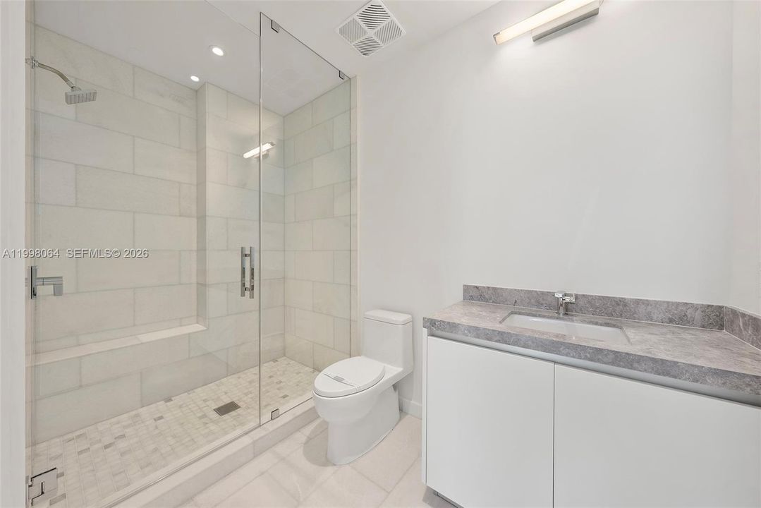 2nd Bathroom