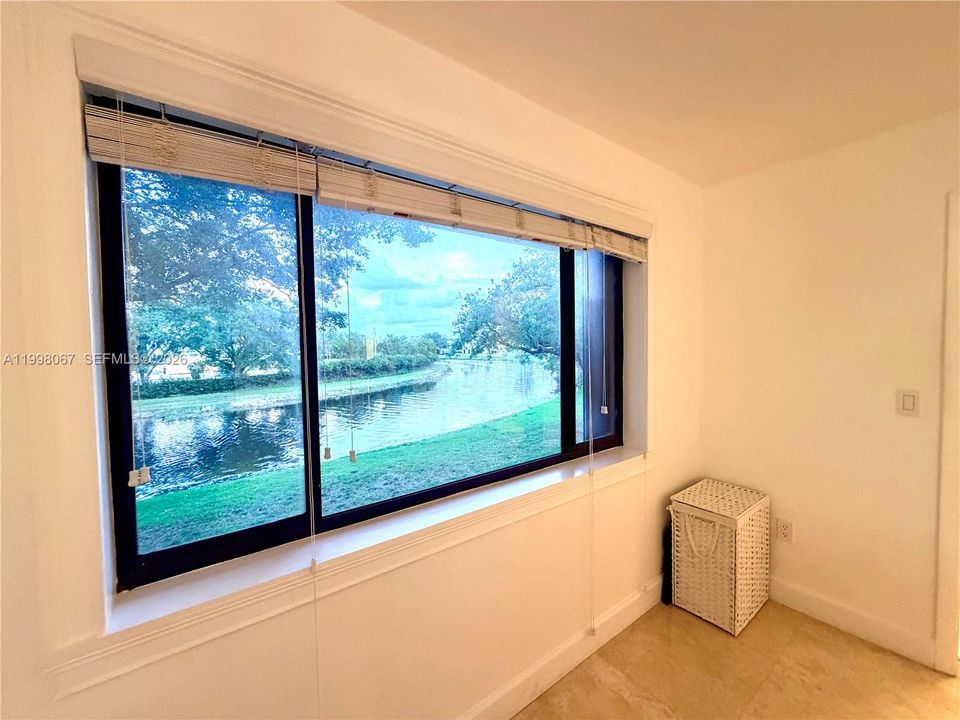 Recently Rented: $2,399 (2 beds, 1 baths, 850 Square Feet)