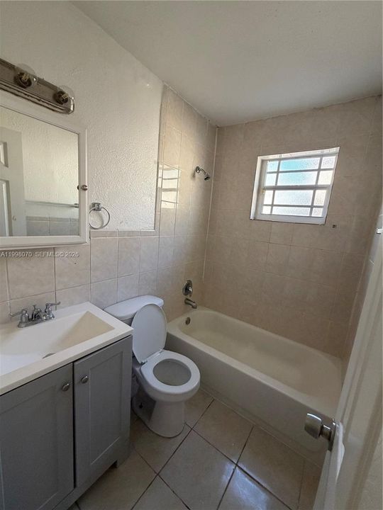 Recientemente alquilado: $1,450 (1 camas, 1 baños, 650 Pies cuadrados)
