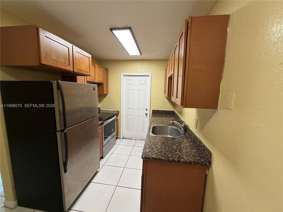 Recientemente alquilado: $1,450 (1 camas, 1 baños, 650 Pies cuadrados)