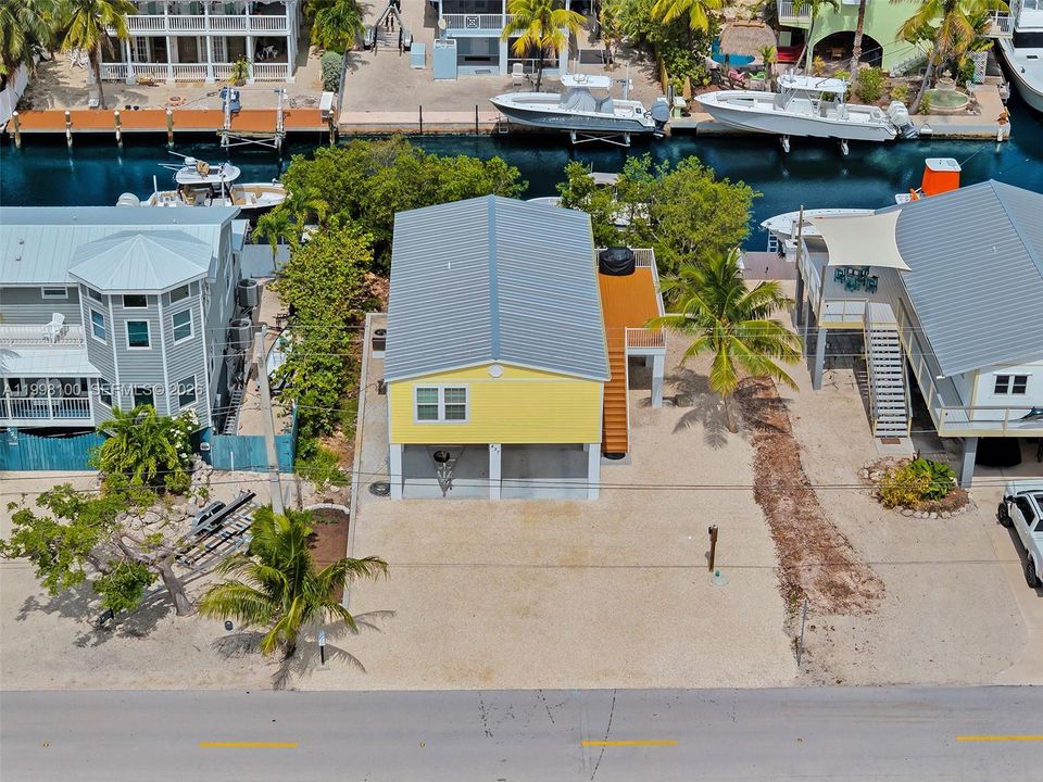 For Sale: $895,000 (3 beds, 2 baths, 1296 Square Feet)