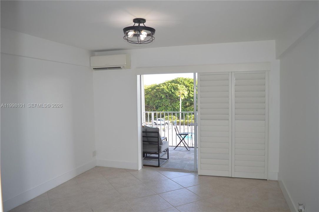 En Venta: $239,999 (1 camas, 1 baños, 900 Pies cuadrados)