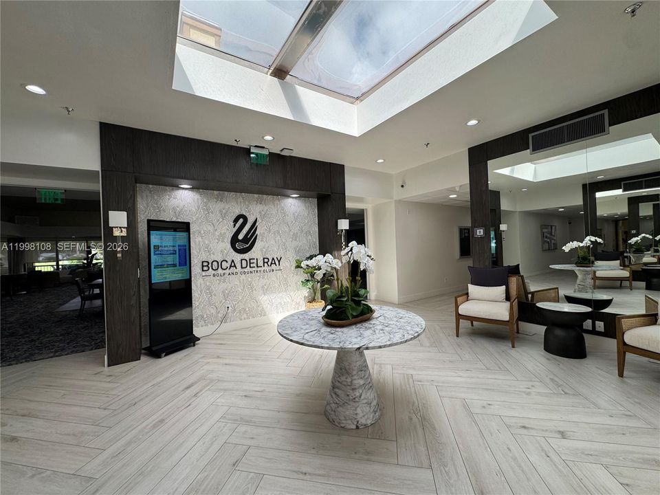 For Sale: $305,000 (2 beds, 2 baths, 1332 Square Feet)