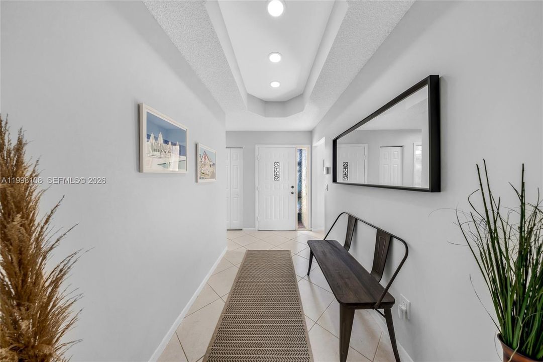 For Sale: $305,000 (2 beds, 2 baths, 1332 Square Feet)