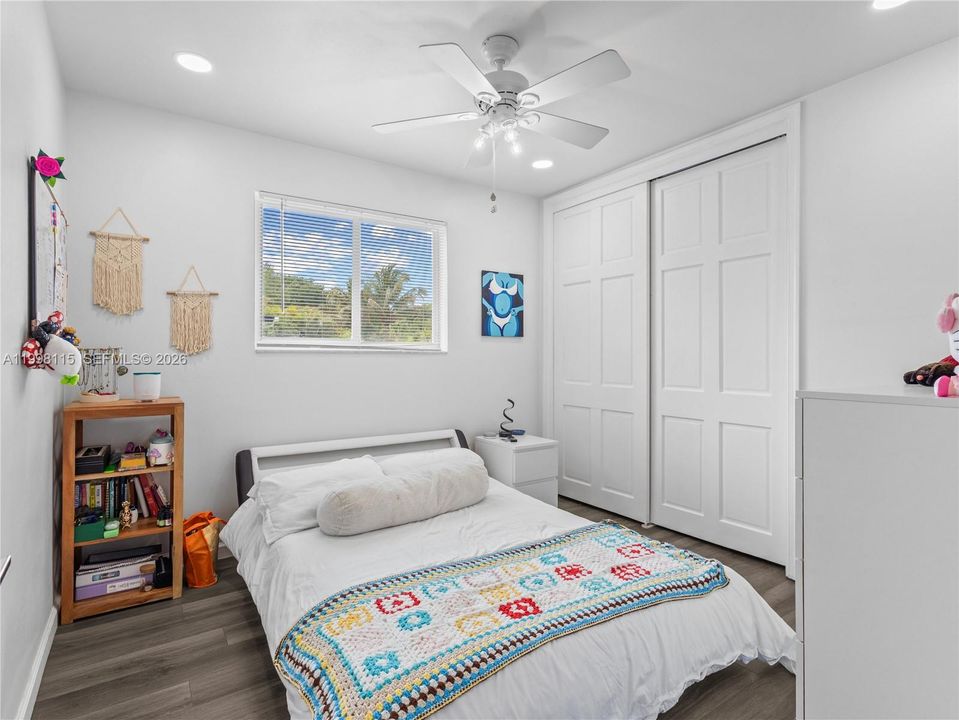 For Sale: $1,425,000 (4 beds, 3 baths, 2539 Square Feet)