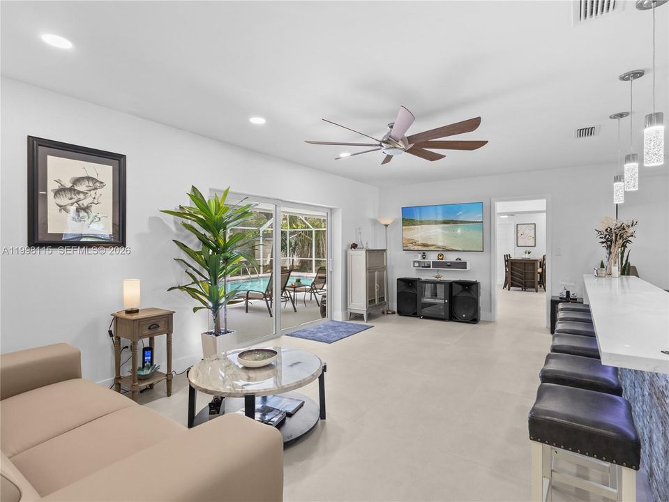 For Sale: $1,425,000 (4 beds, 3 baths, 2539 Square Feet)