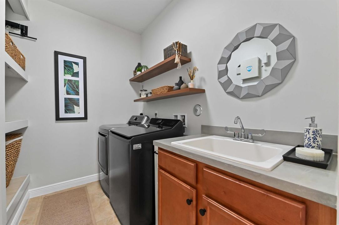 26 Laundry room 01