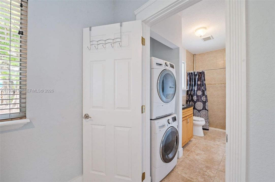 В аренду: $2,300 (1 спален, 1 ванн, 649 Квадратных фут)