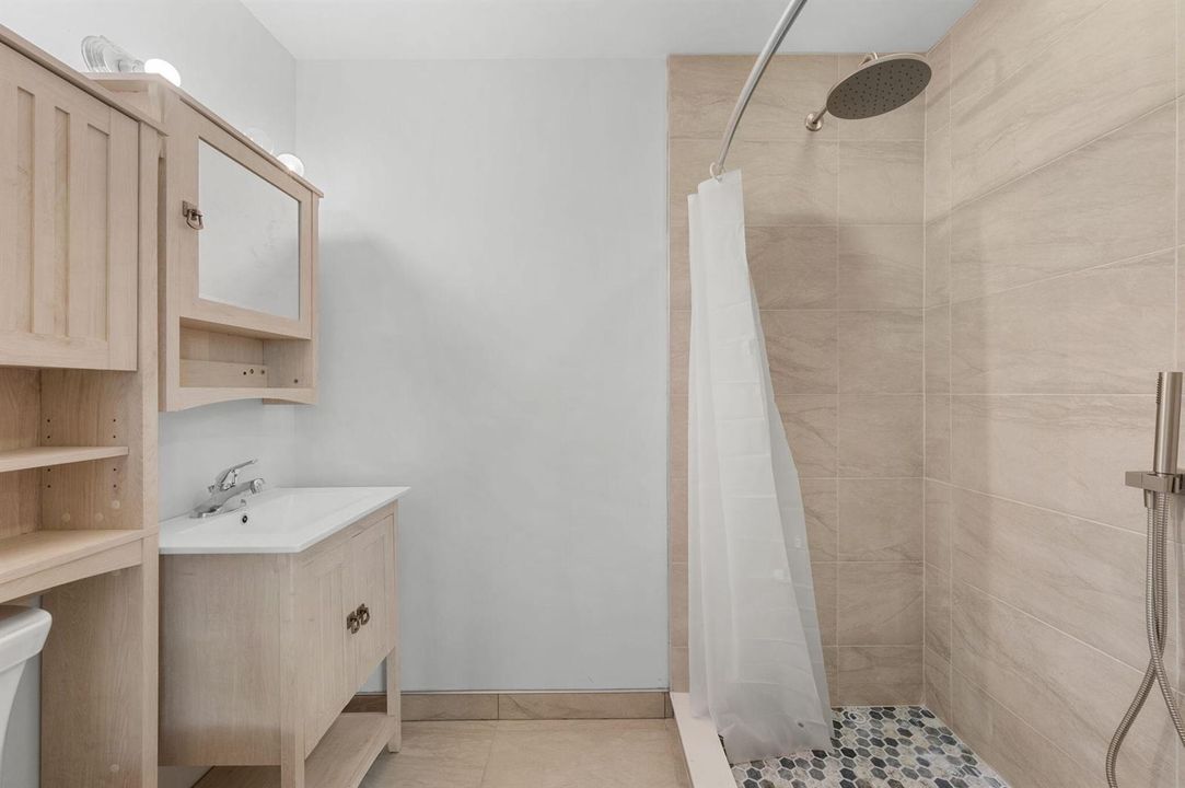 Ensuite Bath