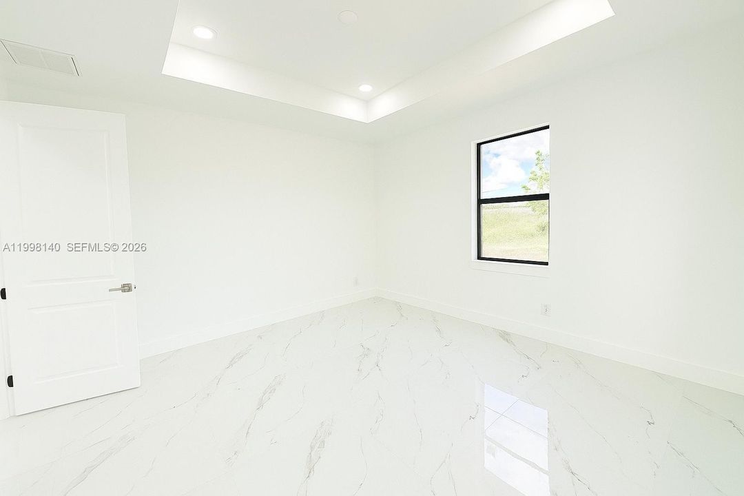 Activo con contrato: $300,900 (3 camas, 2 baños, 0 Pies cuadrados)
