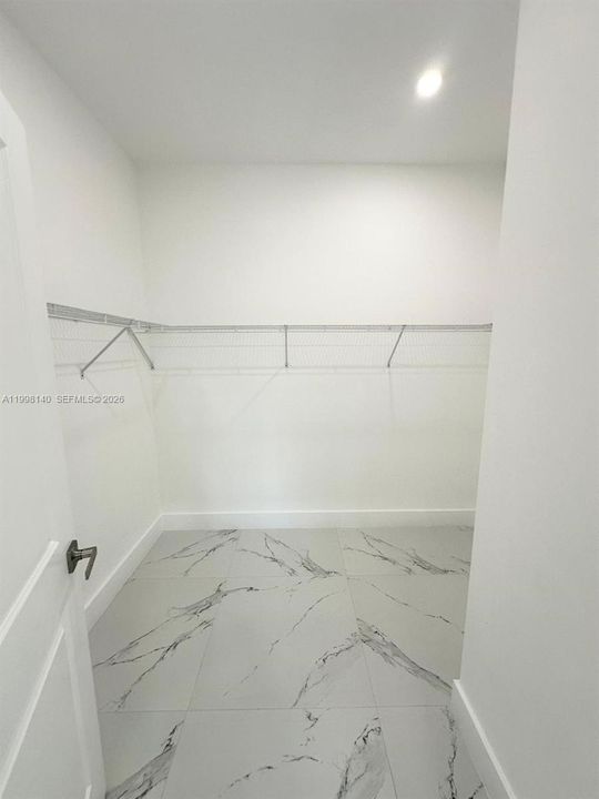 Activo con contrato: $300,900 (3 camas, 2 baños, 0 Pies cuadrados)