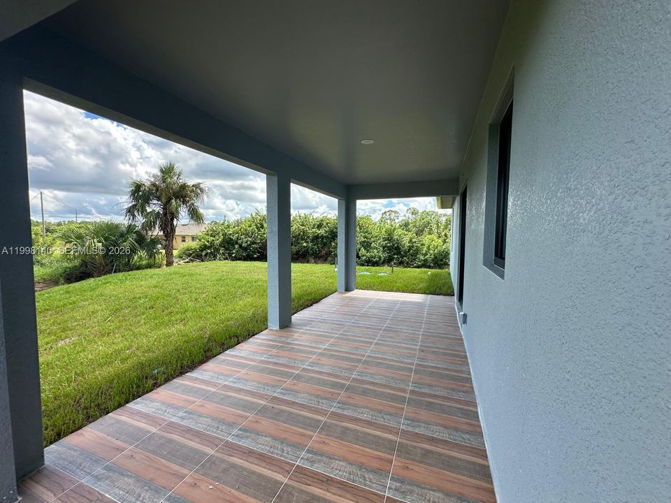 Activo con contrato: $300,900 (3 camas, 2 baños, 0 Pies cuadrados)