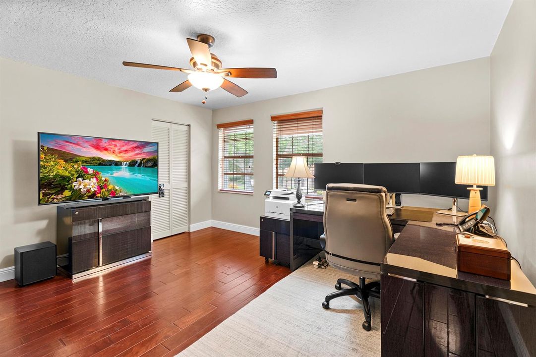 Home Office/Bedroom