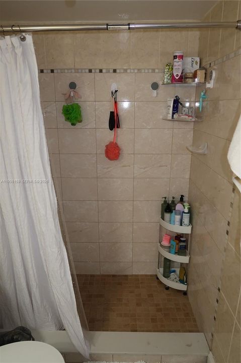 На продажу: $179,800 (0 спален, 1 ванн, 500 Квадратных фут)