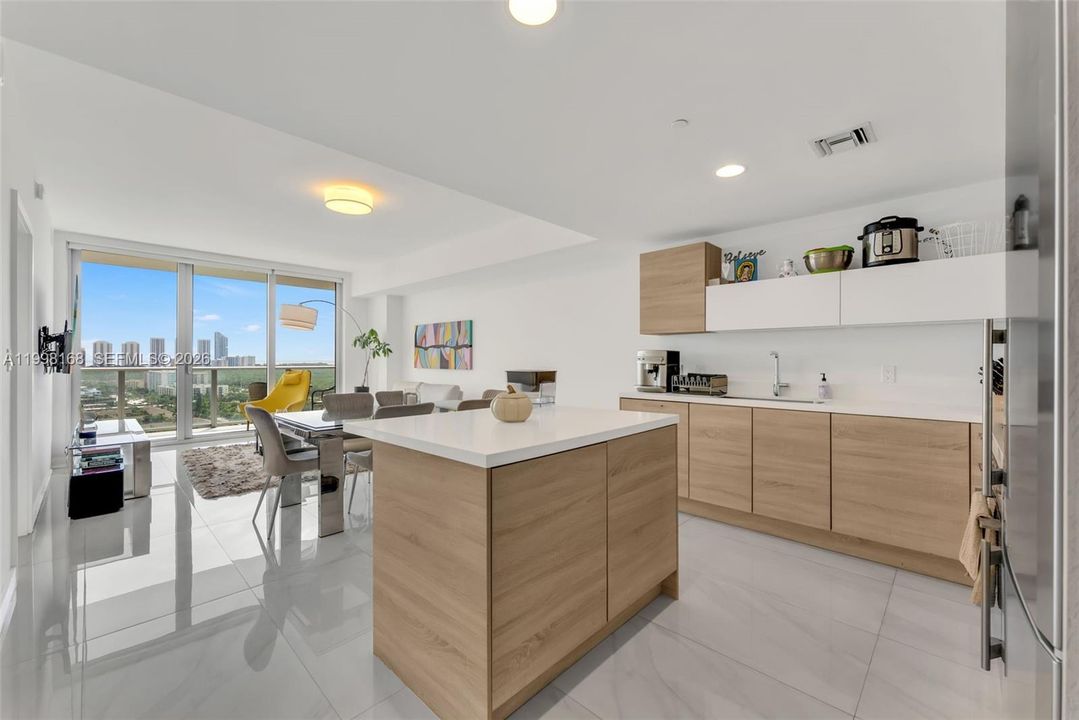 Activo con contrato: $639,000 (2 camas, 2 baños, 1119 Pies cuadrados)