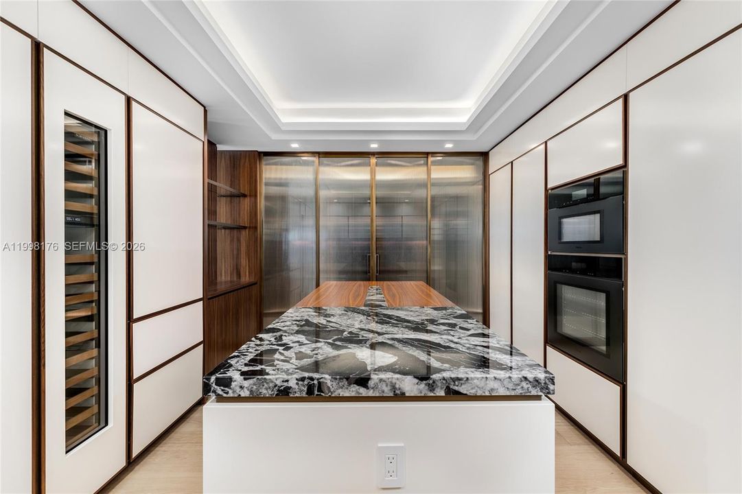 For Sale: $12,900,000 (3 beds, 3 baths, 3567 Square Feet)