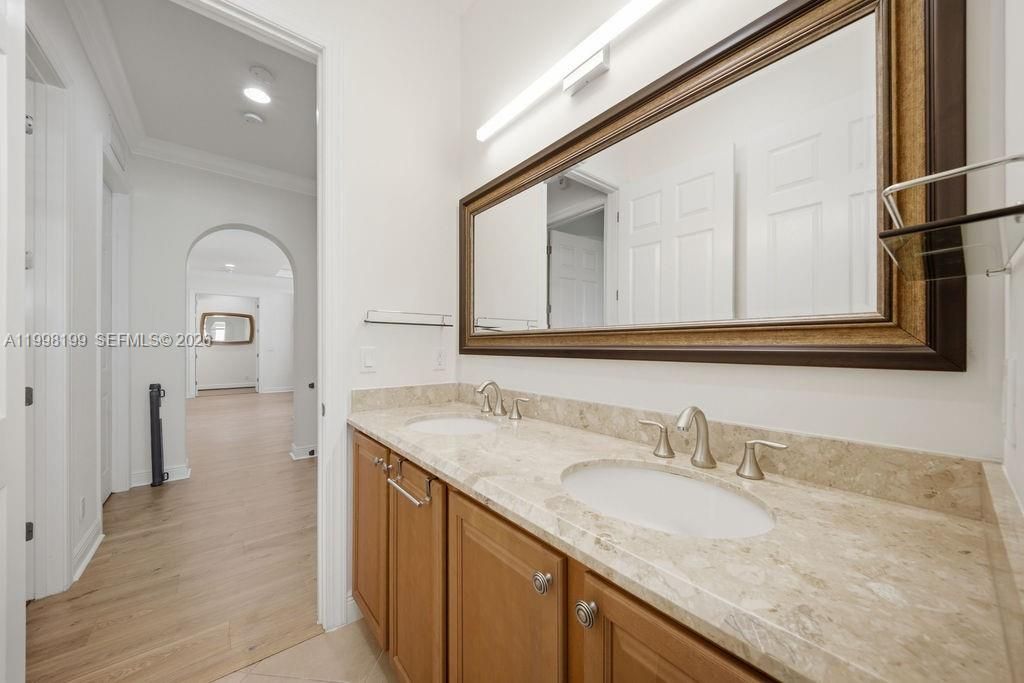 For Sale: $1,240,000 (4 beds, 3 baths, 3024 Square Feet)