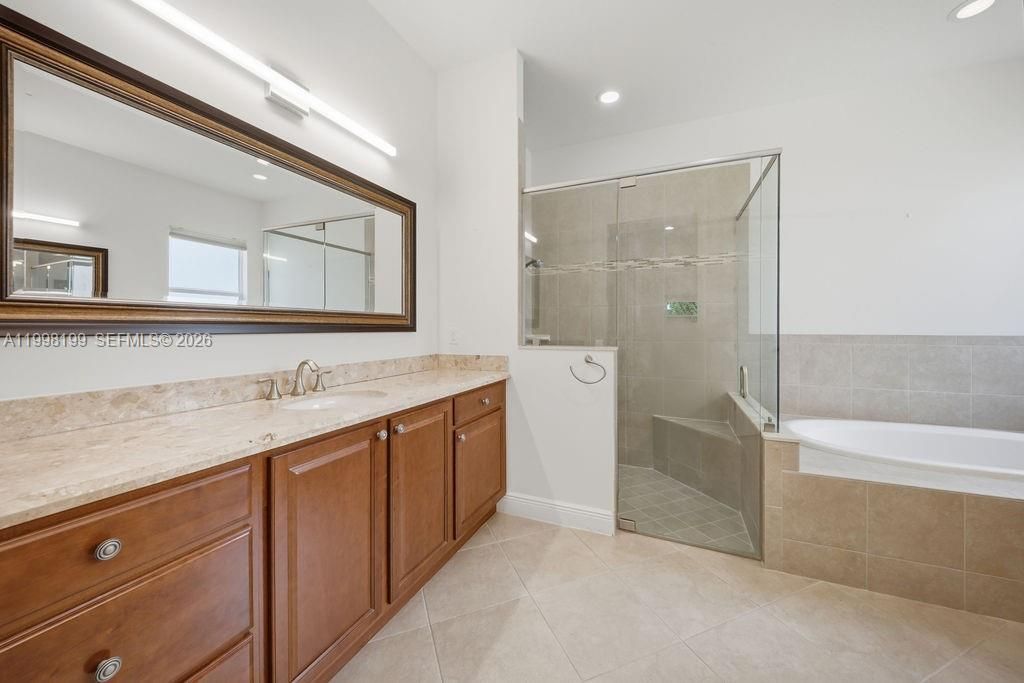 For Sale: $1,240,000 (4 beds, 3 baths, 3024 Square Feet)