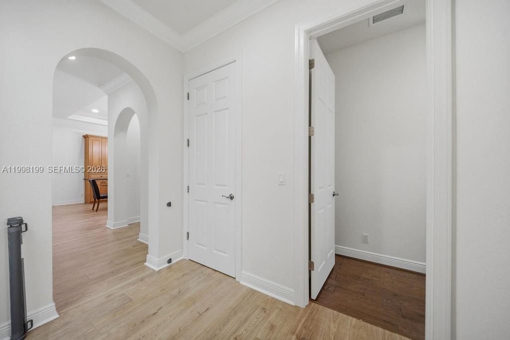 For Sale: $1,240,000 (4 beds, 3 baths, 3024 Square Feet)